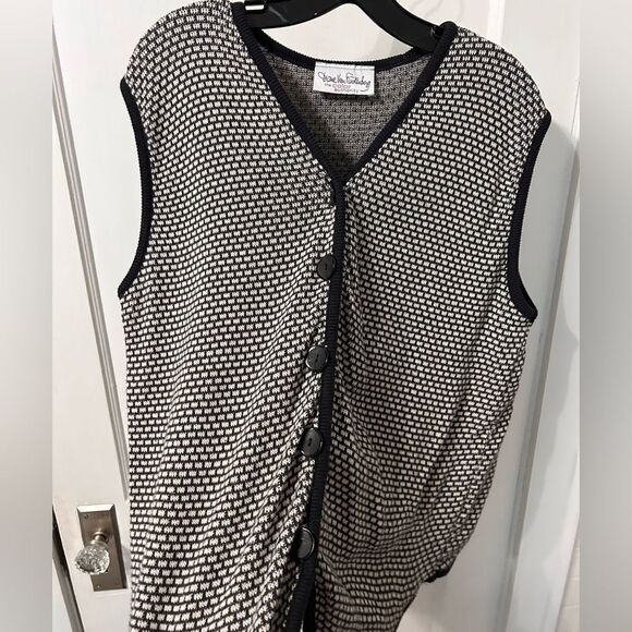 Vintage Button Vest - Picture 2 of 4
